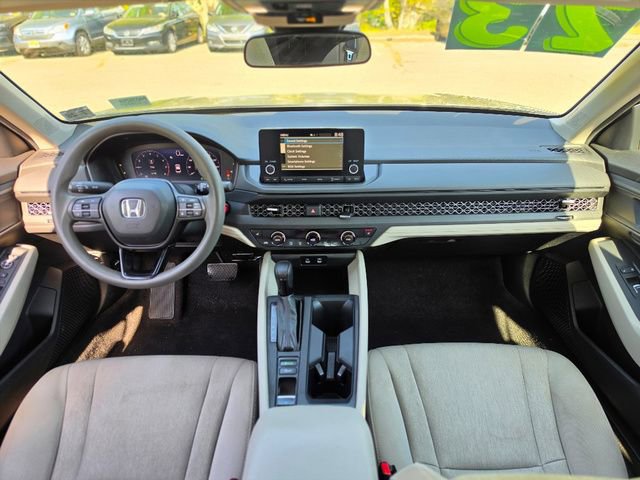 Used 2023 Honda Accord EX image 30