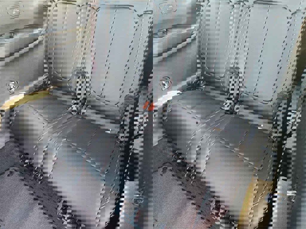 New 2025 Jeep Grand Cherokee L Limited w/ Trailer Tow Package image 22