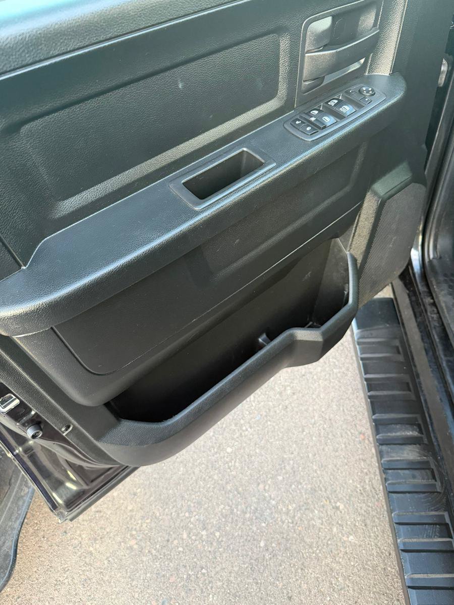 Used 2018 RAM 1500 Express w/ Black Ram 1500 Express Group RWD image 7