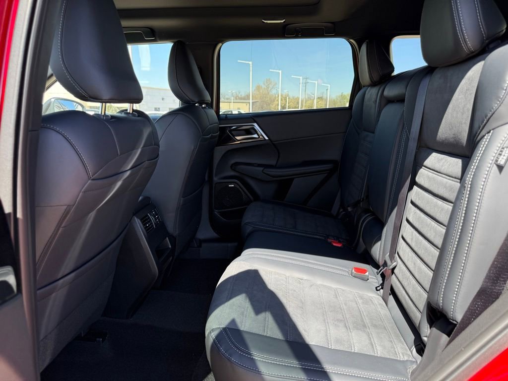 New 2026 Mitsubishi Outlander Ralliart image 18