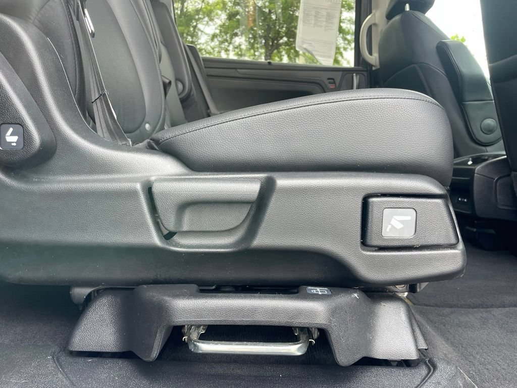 Certified 2025 Honda Odyssey EX-L image 35