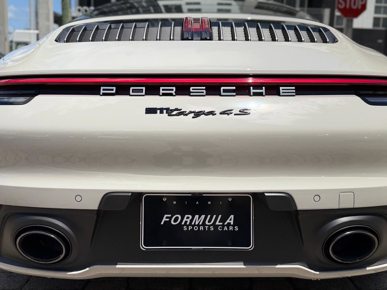 Used 2021 Porsche 911 Targa 4S w/ Premium Package AWD/4WD image 16