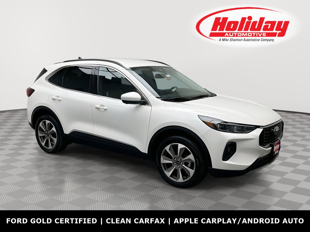 Certified 2024 Ford Escape Platinum AWD/4WD image 1