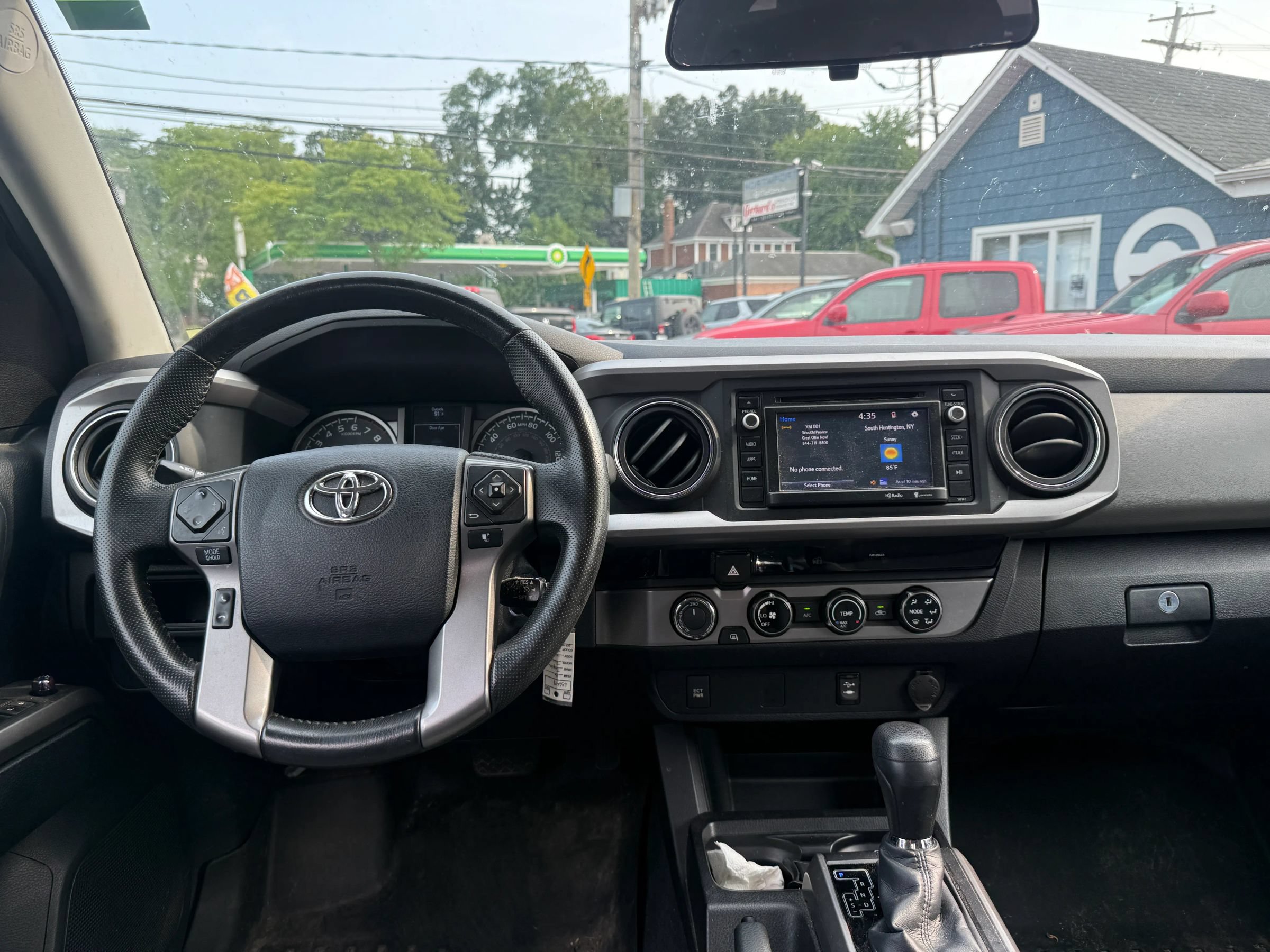 Used 2016 Toyota Tacoma SR5 w/ Towing Package AWD/4WD image 19