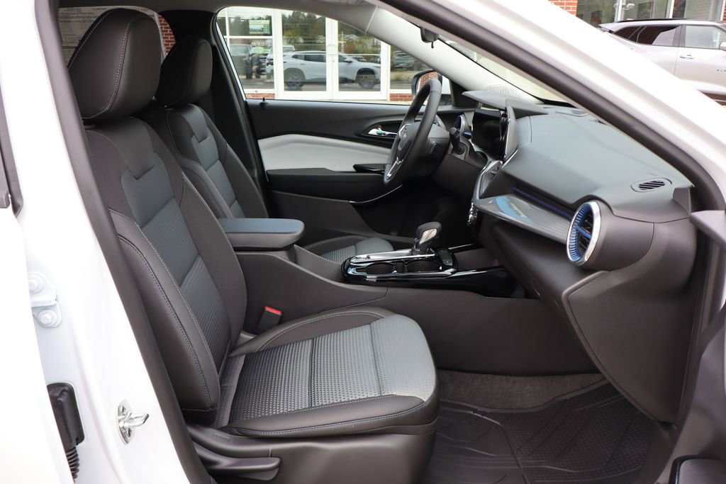 New 2026 Chevrolet Trax LT w/ Driver Confidence Package image 39