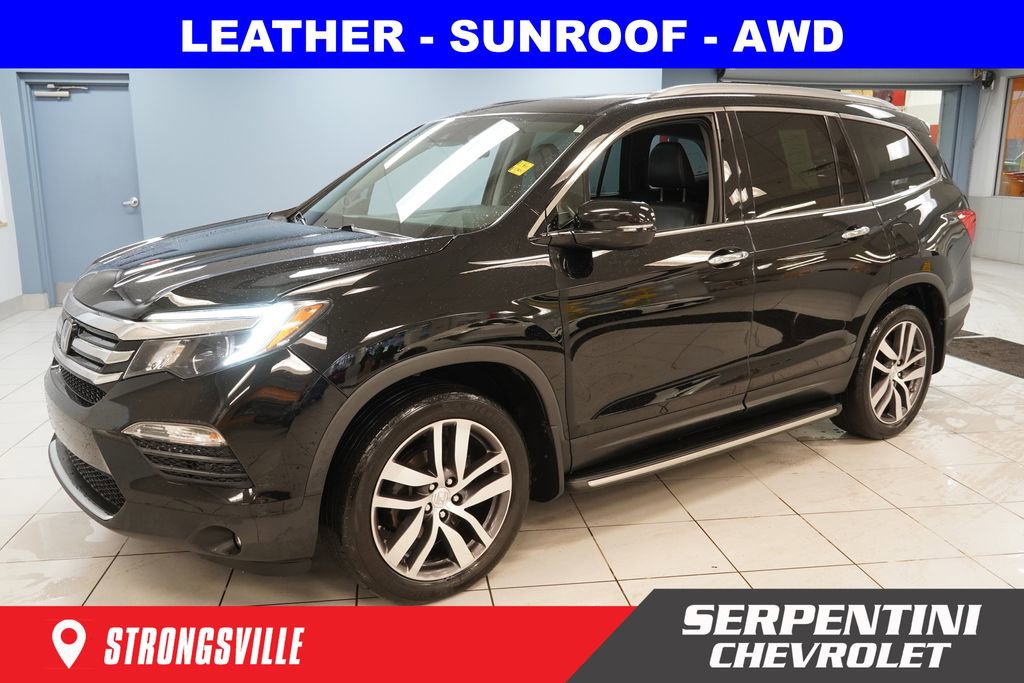 Used 2017 Honda Pilot Touring image 1