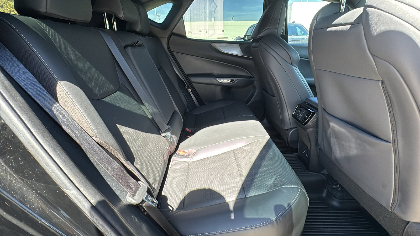 Used 2023 Lexus NX 350 F Sport image 25