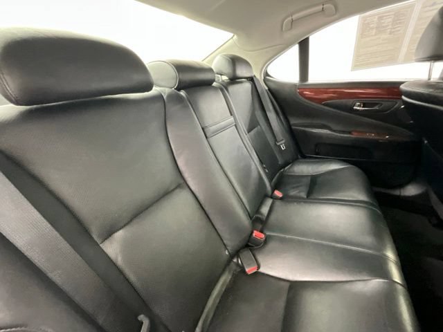 Used 2012 Lexus LS 460 w/ Comfort Pkg RWD image 11
