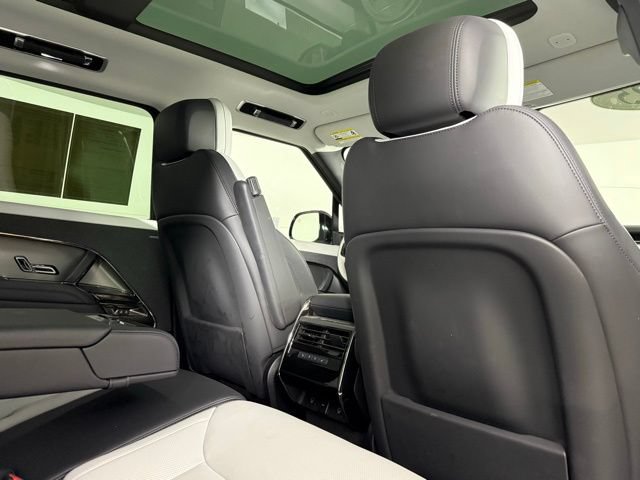 Certified 2025 Land Rover Range Rover Sport Dynamic SE AWD/4WD image 30