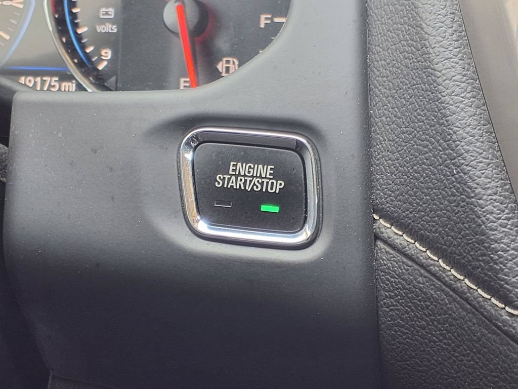 Used 2023 GMC Acadia Denali w/ Denali Technology Package FWD image 15
