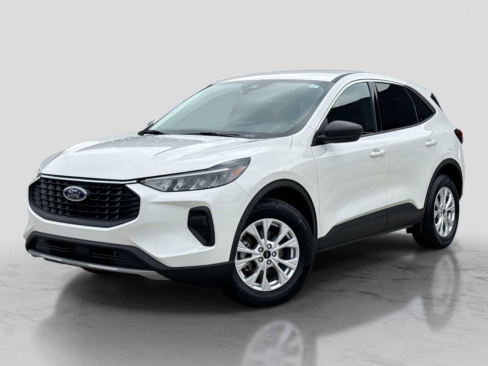 Used 2023 Ford Escape Active AWD/4WD image 1