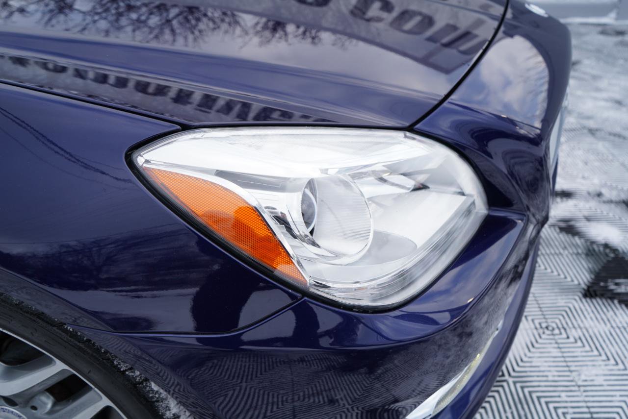 Used 2015 Mercedes-Benz SLK 250 image 26