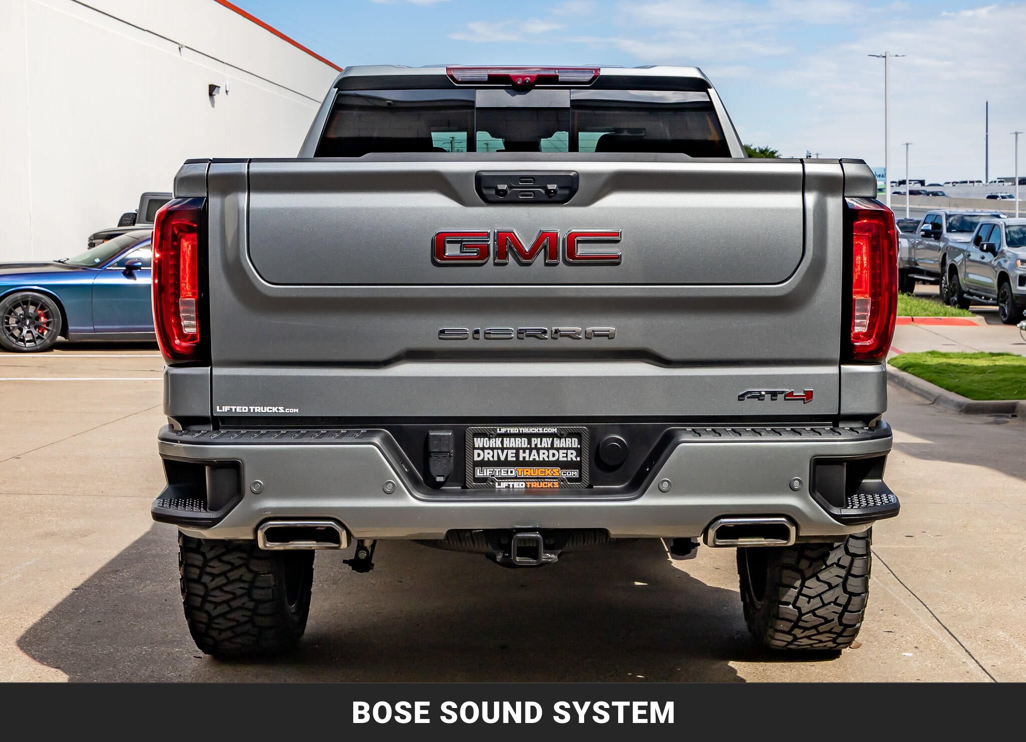 Used 2024 GMC Sierra 1500 AT4 w/ Technology Package AWD/4WD image 8
