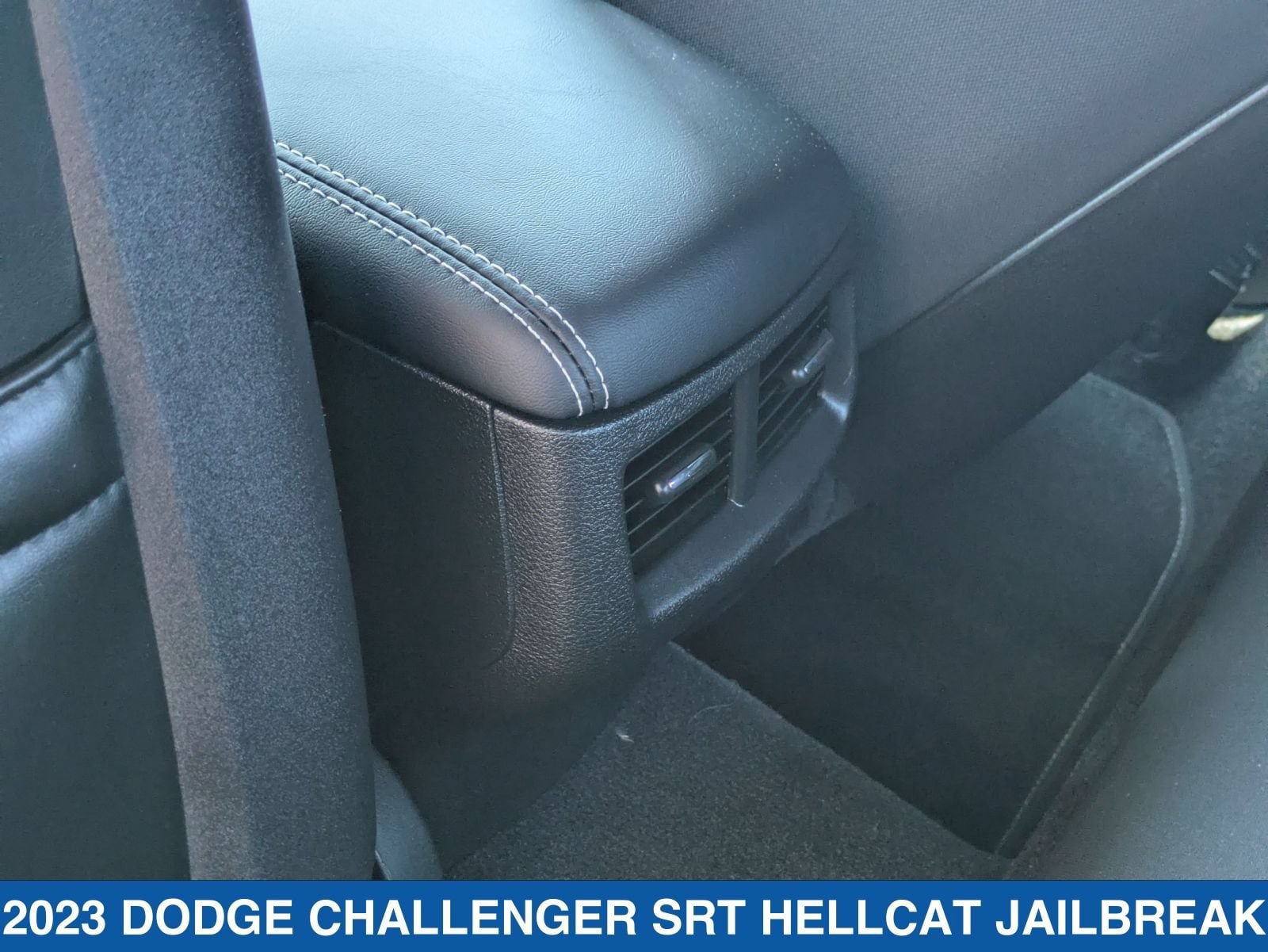 Used 2023 Dodge Challenger SRT Hellcat w/ Driver Convenience Group RWD image 29