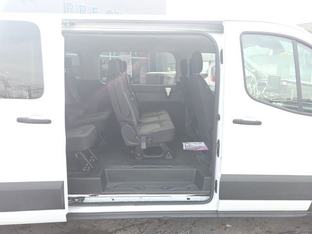 Used 2023 Ford Transit 350 XLT image 8