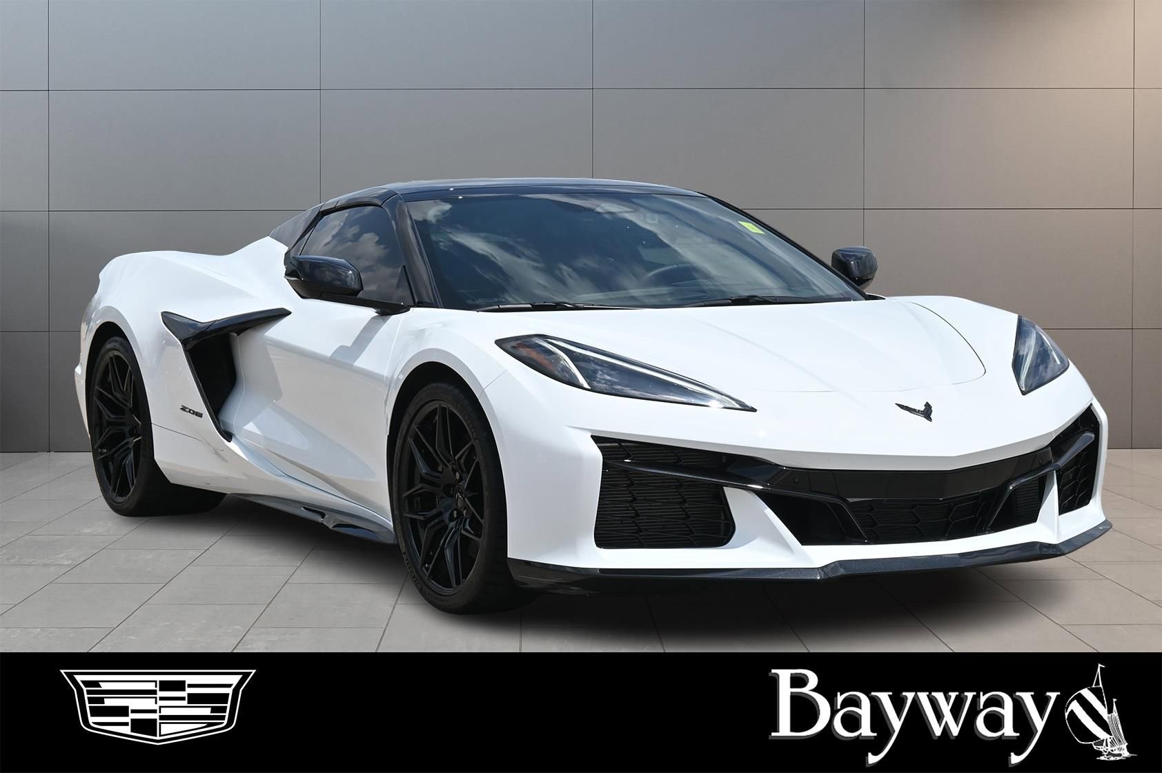 Used 2026 Chevrolet Corvette Z06 w/ Stealth Interior Trim Package RWD image 3