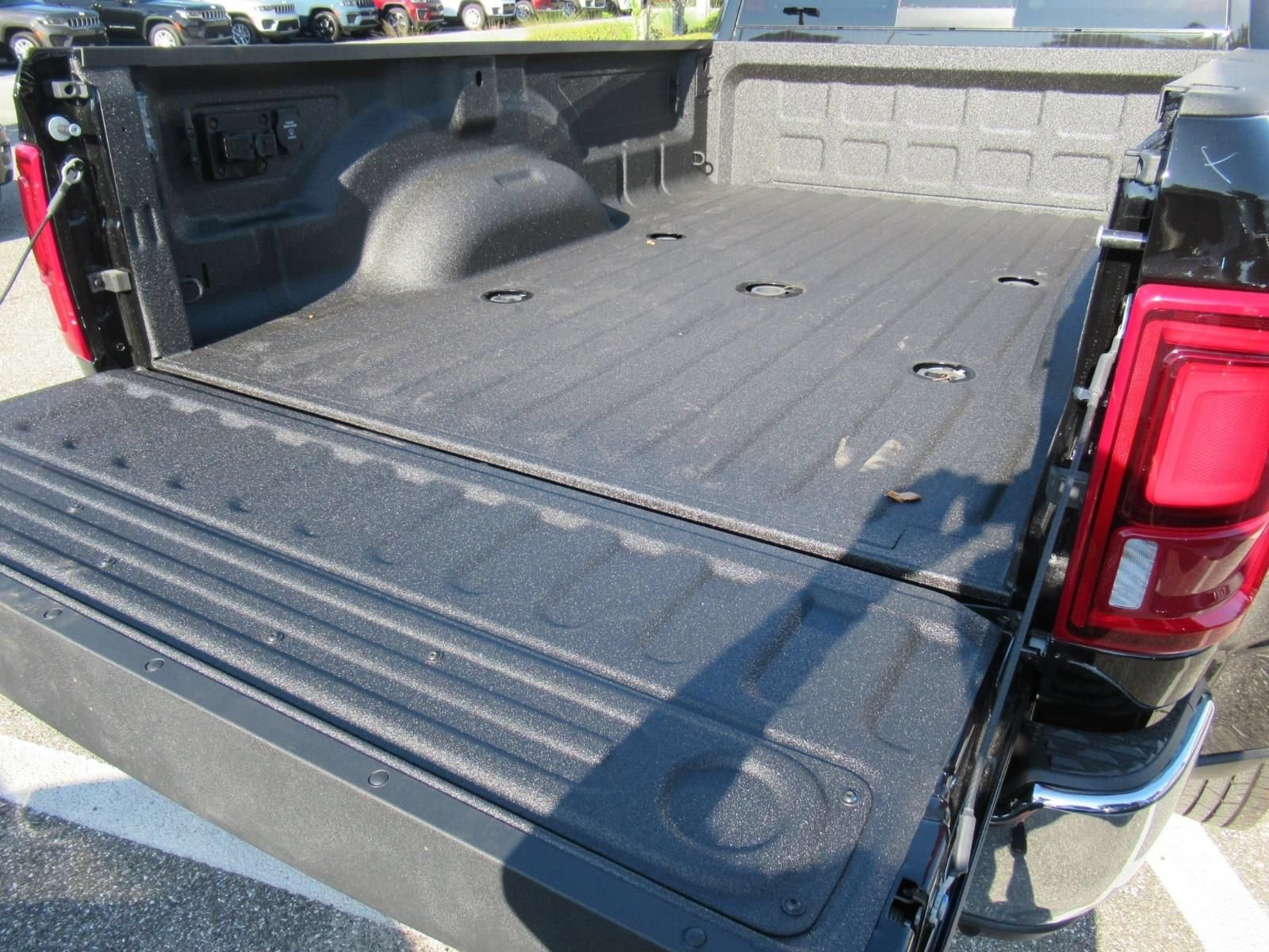 New 2026 RAM 3500 Big Horn AWD/4WD image 8