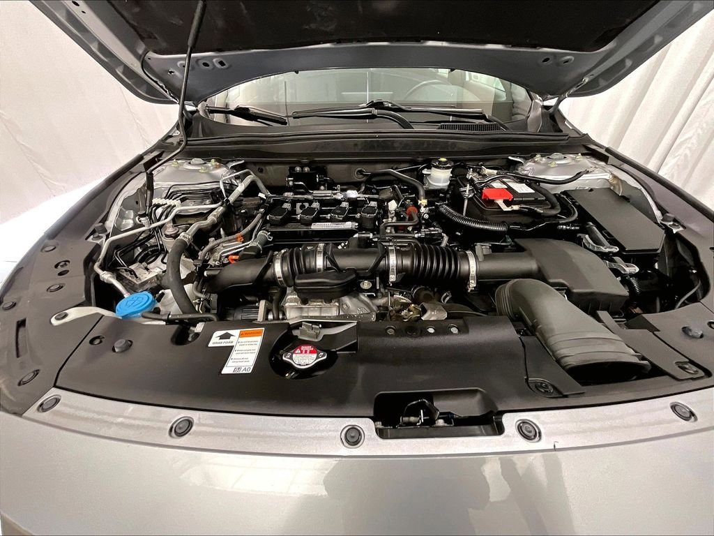 Used 2018 Honda Accord Sport image 29