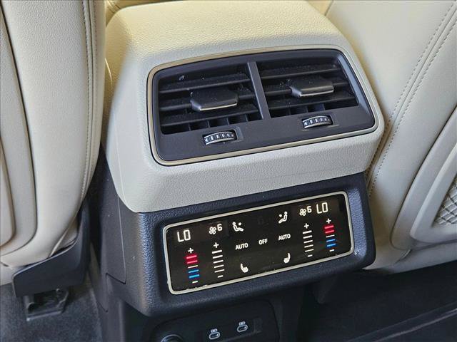 Certified 2024 Audi Q8 e-tron Premium Plus w/ Premium Plus Package AWD/4WD image 22