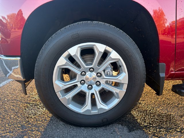Used 2022 Chevrolet Silverado 1500 LTZ w/ LTZ Premium Package AWD/4WD image 12