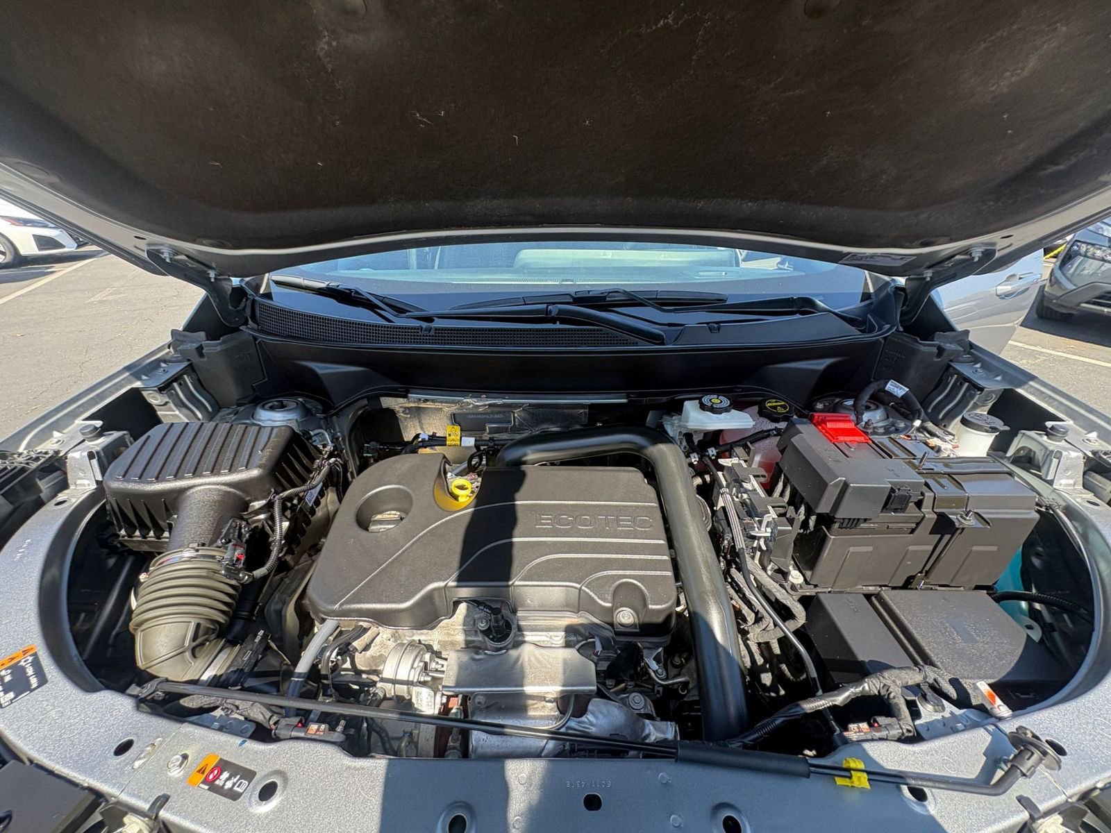 Used 2025 Chevrolet Equinox LT FWD image 33
