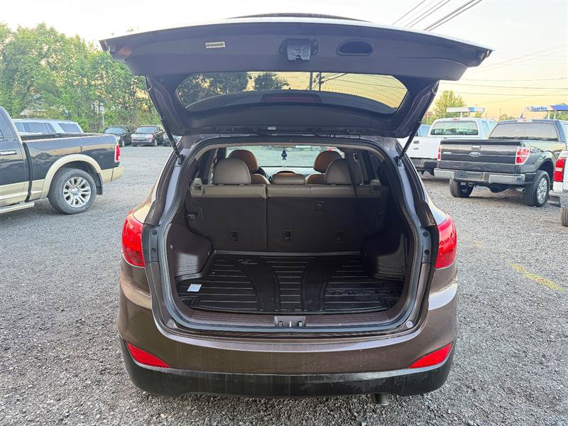 Used 2015 Hyundai Tucson GLS w/ Option Group 02 FWD image 6