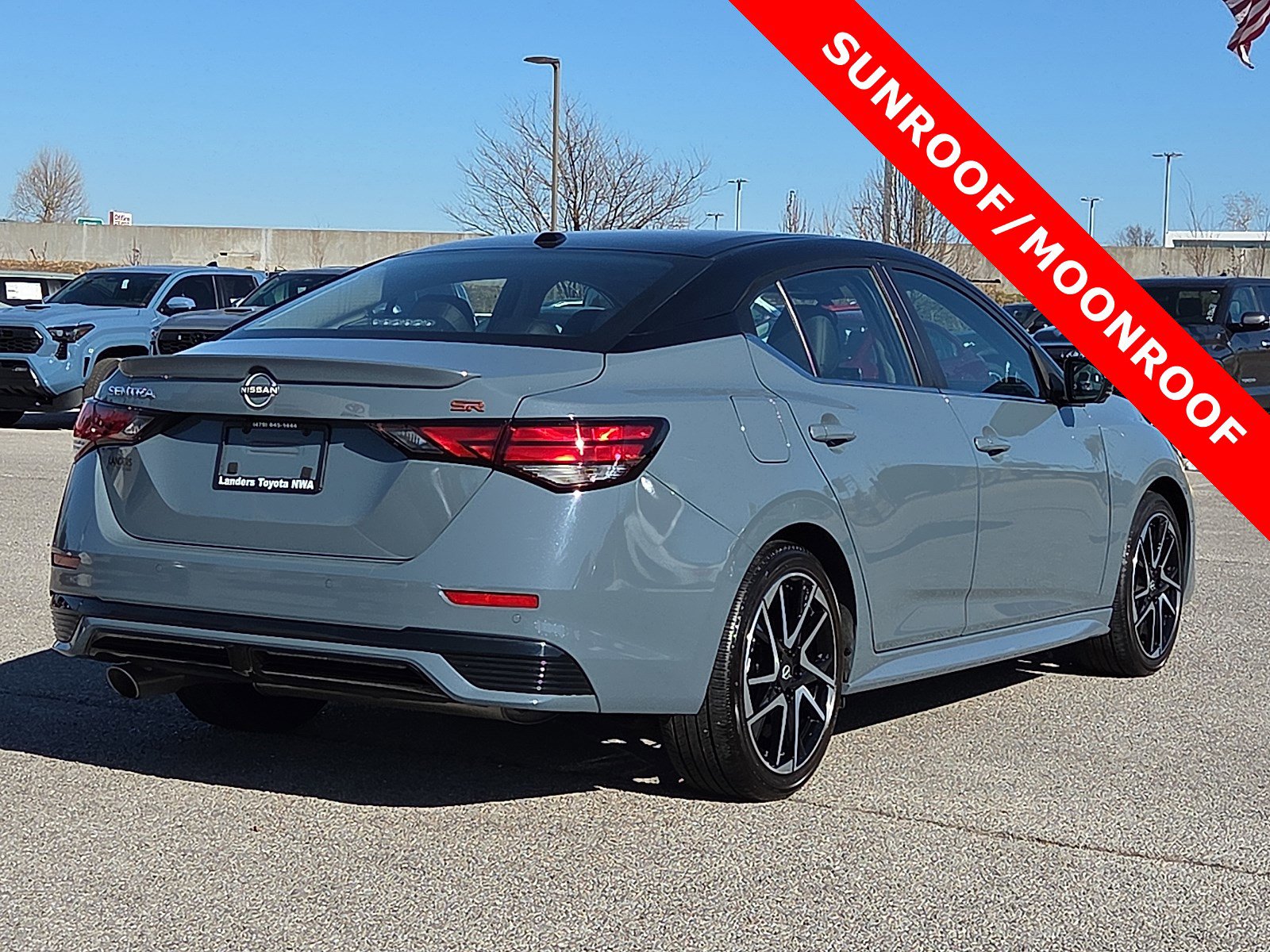 Used 2024 Nissan Sentra SR w/ SR Premium Package image 5