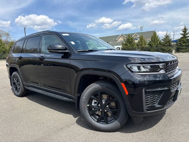 New 2026 Jeep Grand Cherokee L 4WD image 1