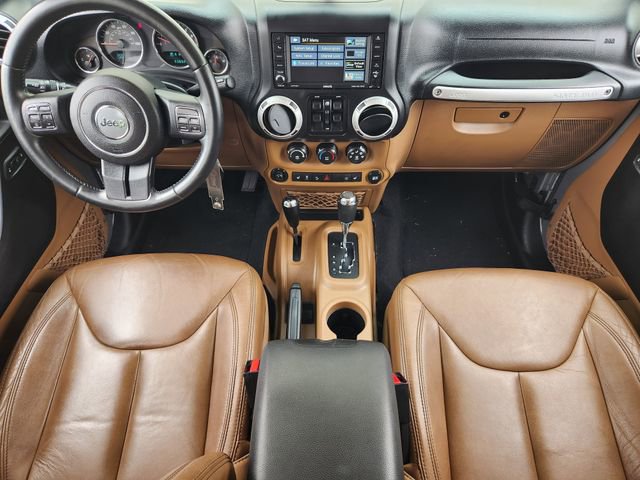 Used 2014 Jeep Wrangler Unlimited Sahara w/ Connectivity Group image 23
