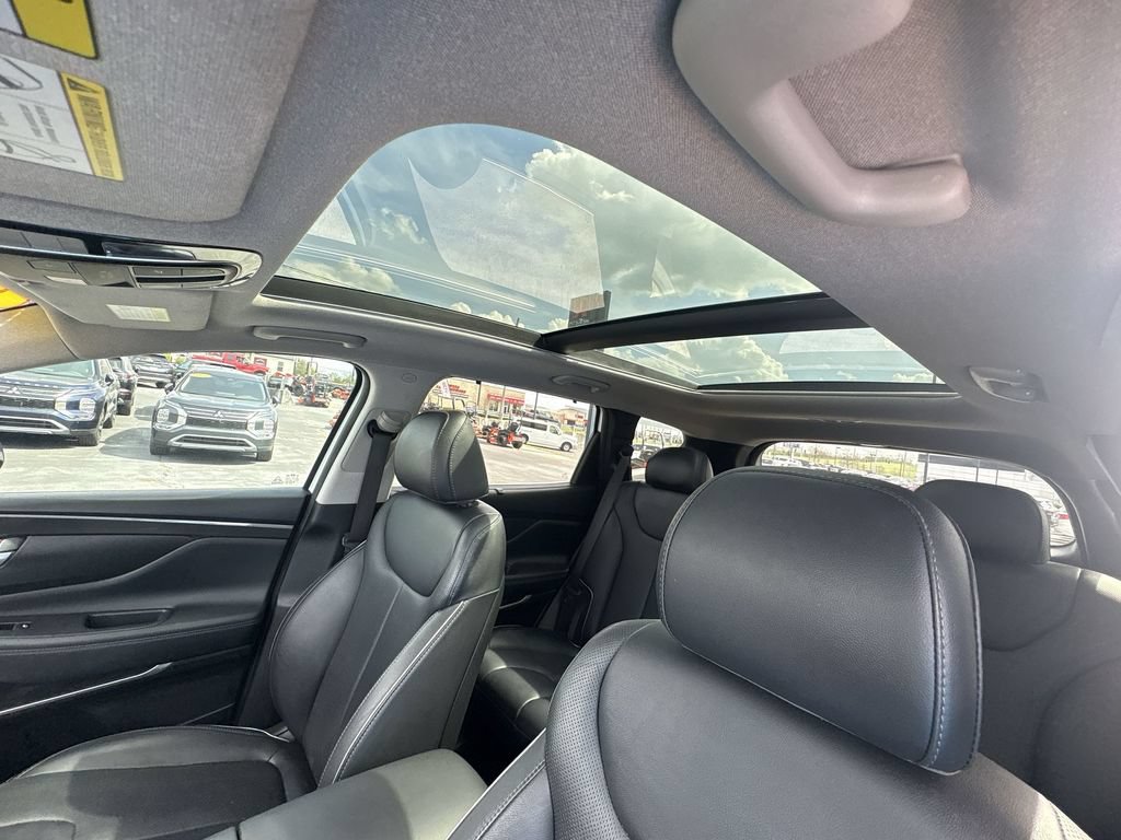Used 2022 Hyundai Santa Fe Limited FWD image 16