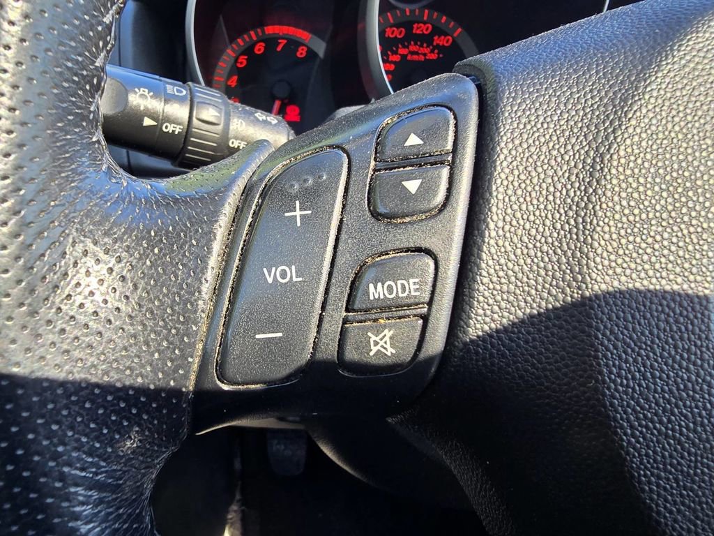 Used 2006 MAZDA MAZDA3 s Touring FWD image 29