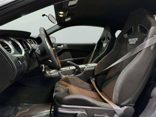 Used 2013 Ford Mustang Boss 302 w/ Boss 302 Accessory Pkg RWD image 33