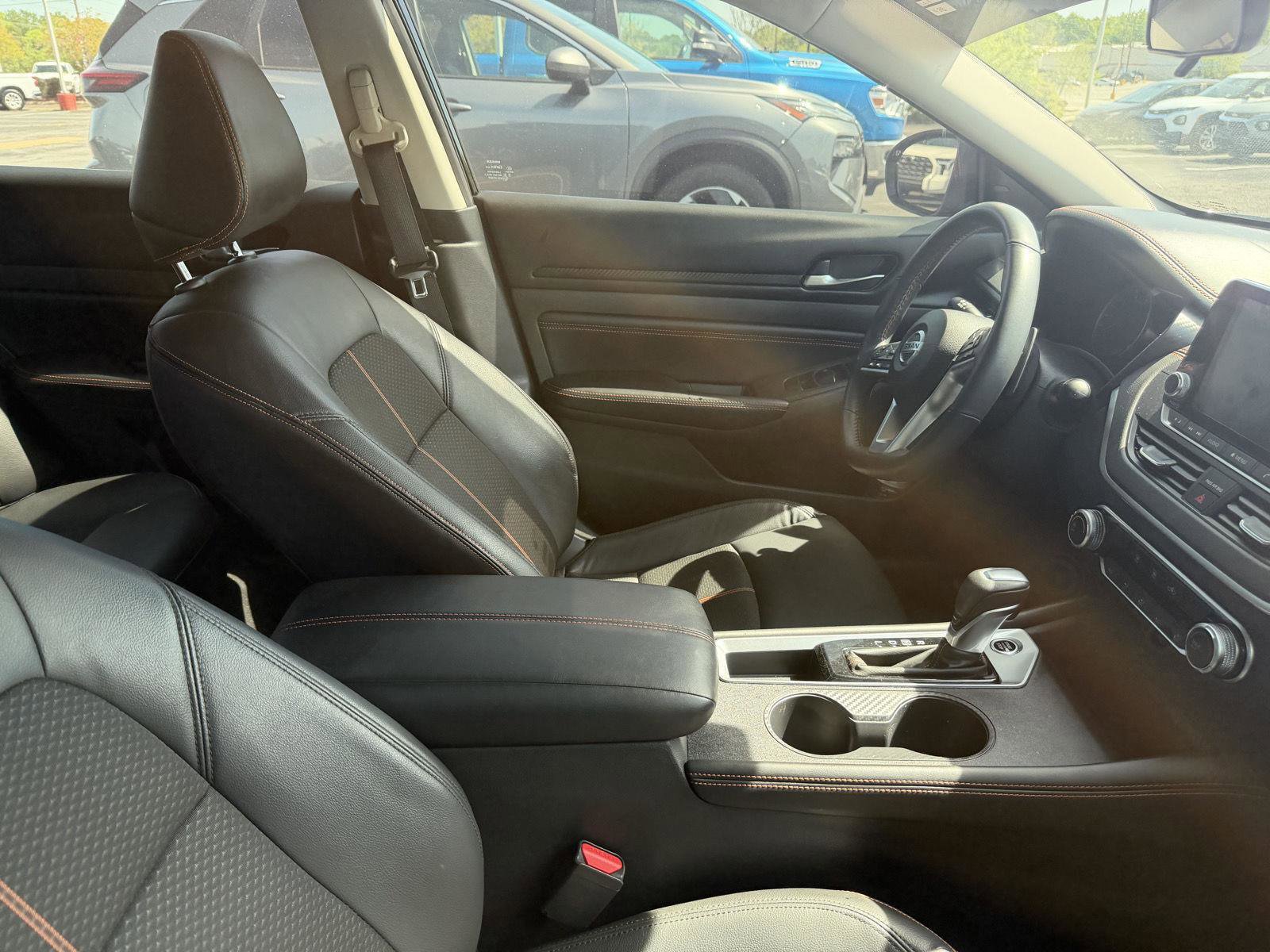 Used 2022 Nissan Altima 2.5 SR image 9