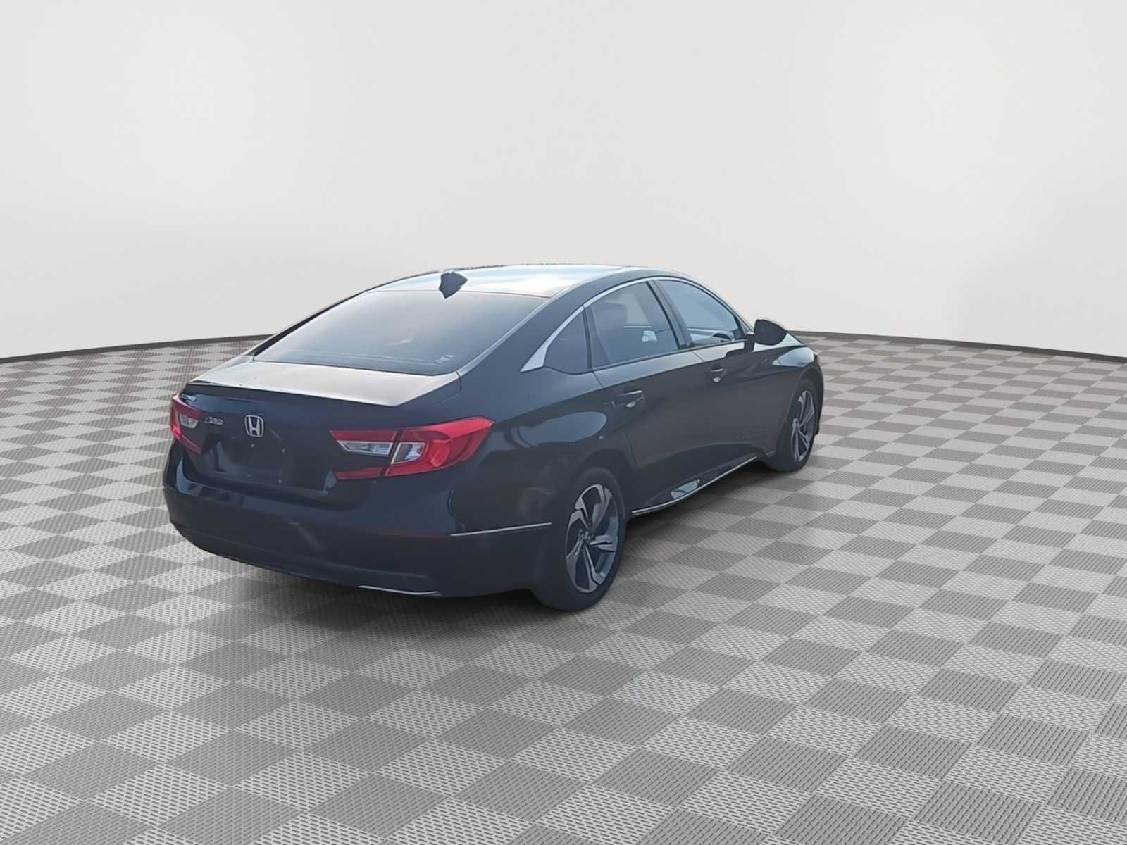 Used 2018 Honda Accord EX image 8