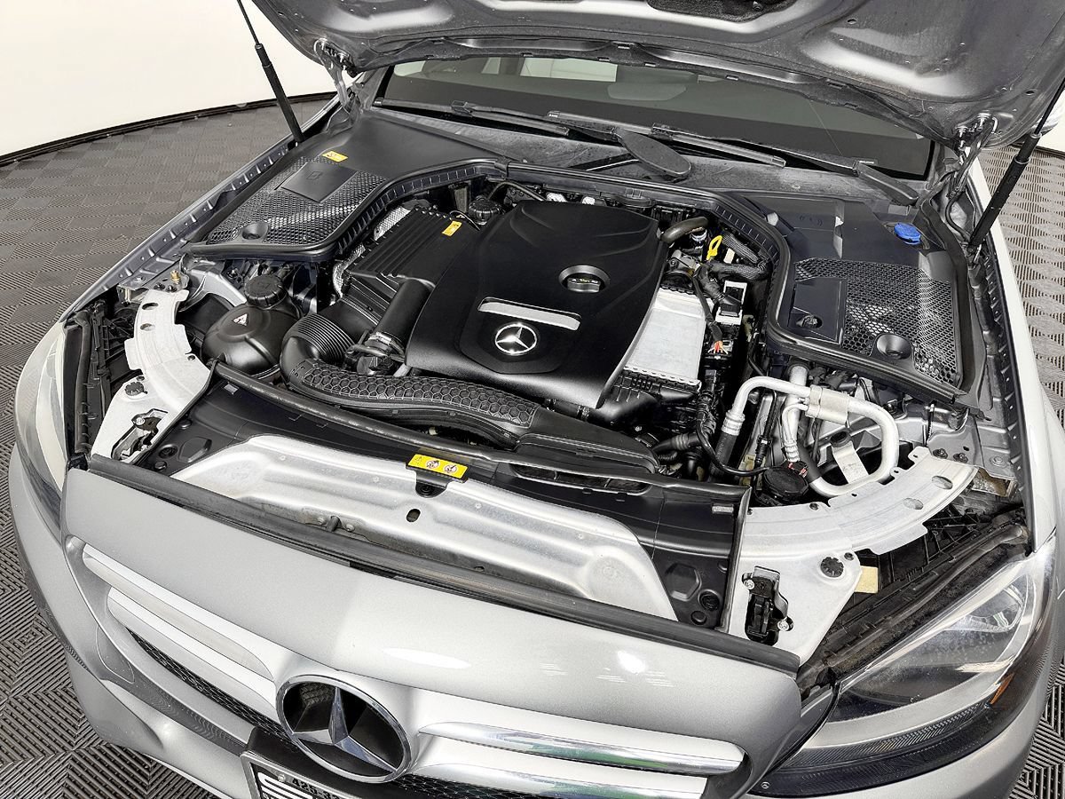 Used 2016 Mercedes-Benz C 300 4MATIC Sedan image 19