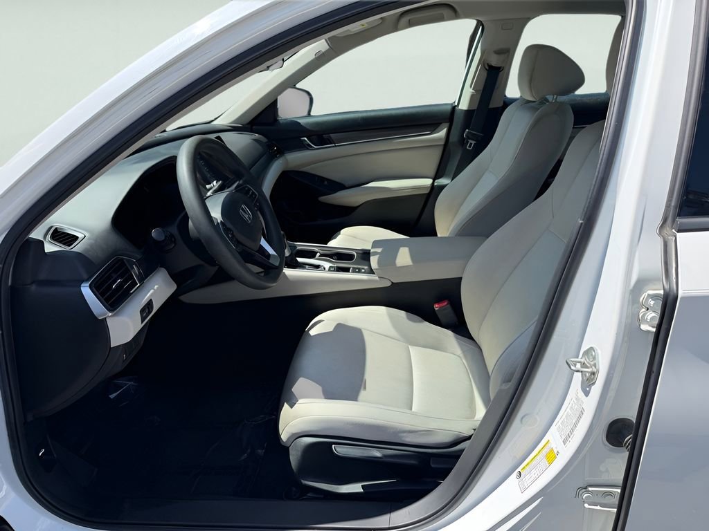 Used 2019 Honda Accord LX image 14