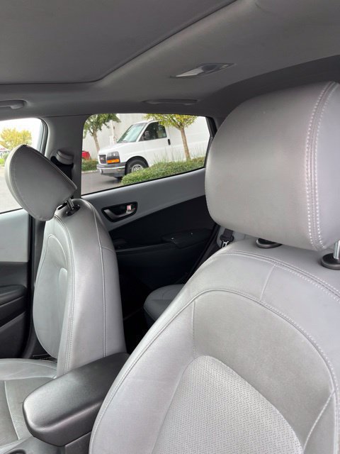 Used 2021 Hyundai Kona Ultimate FWD image 10