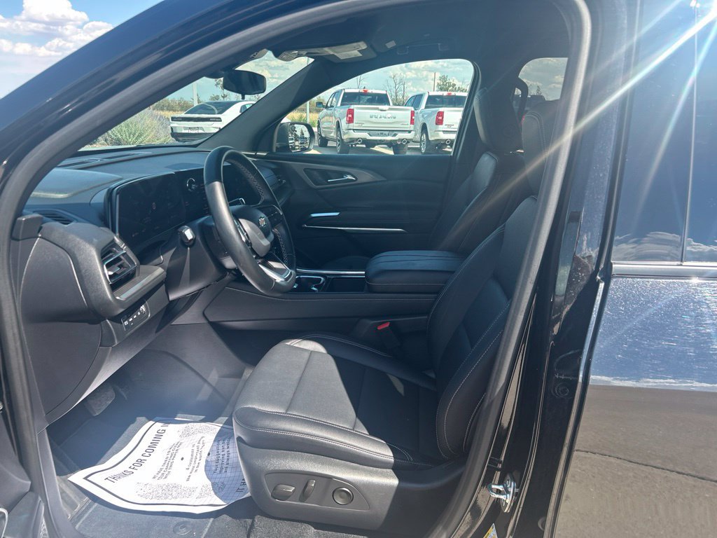 Used 2026 Chevrolet Traverse LT AWD/4WD image 10