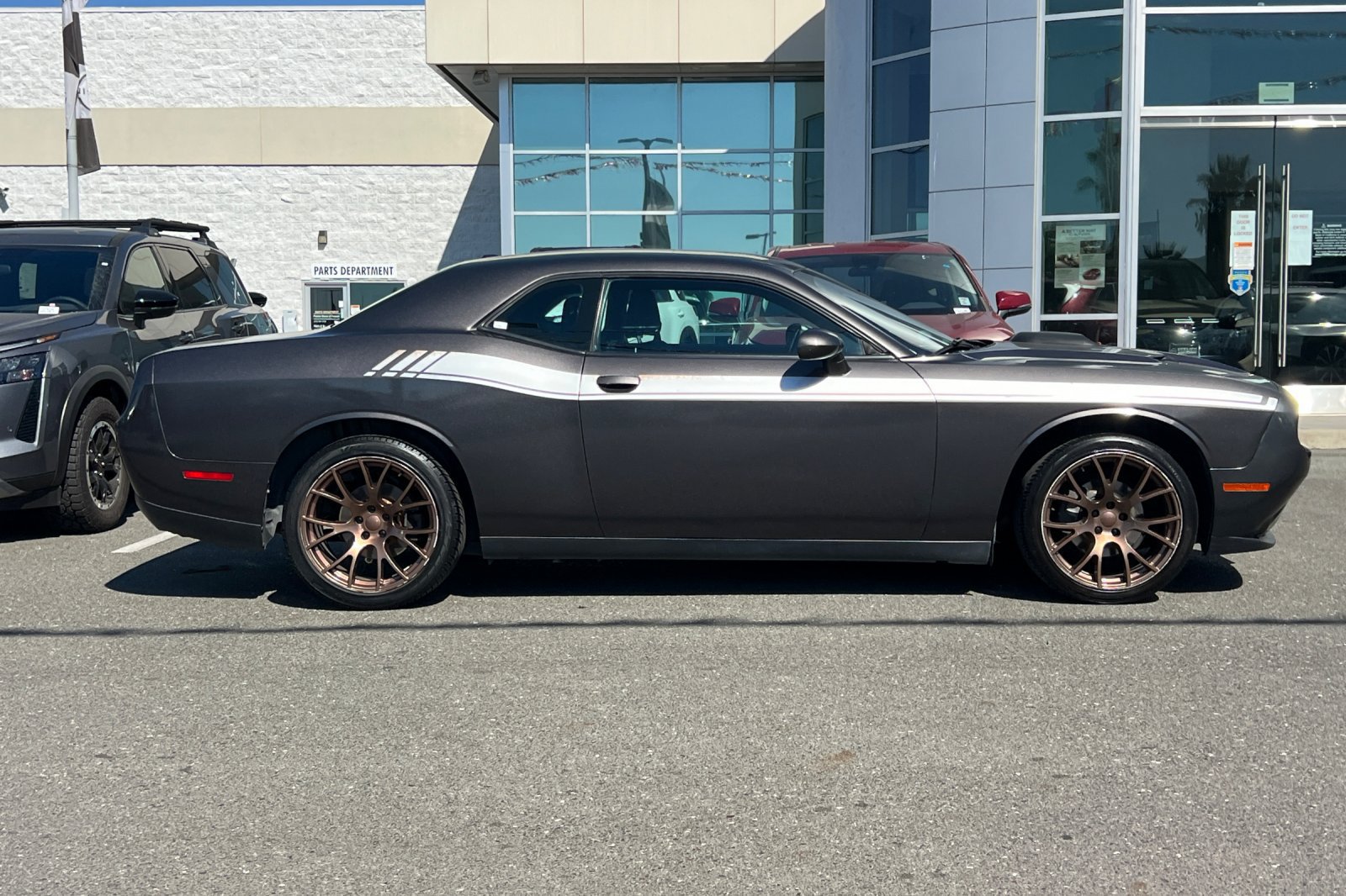 Used 2016 Dodge Challenger SXT RWD image 3