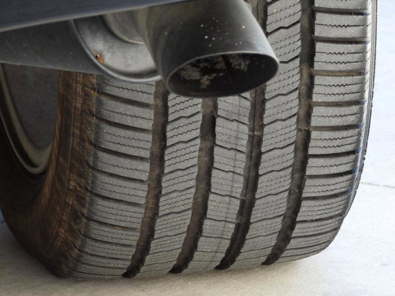 Used 2013 Cadillac Escalade Luxury image 25