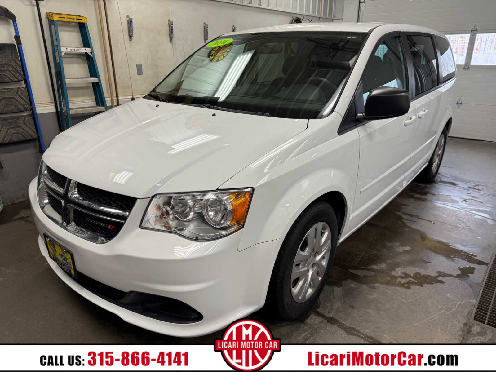 Used 2016 Dodge Grand Caravan SE w/ Quick Order Package 29E SE image 1