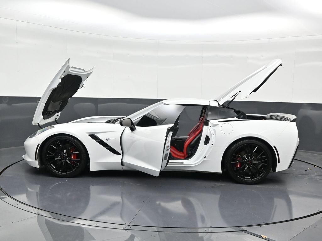 Used 2015 Chevrolet Corvette Stingray Coupe image 35