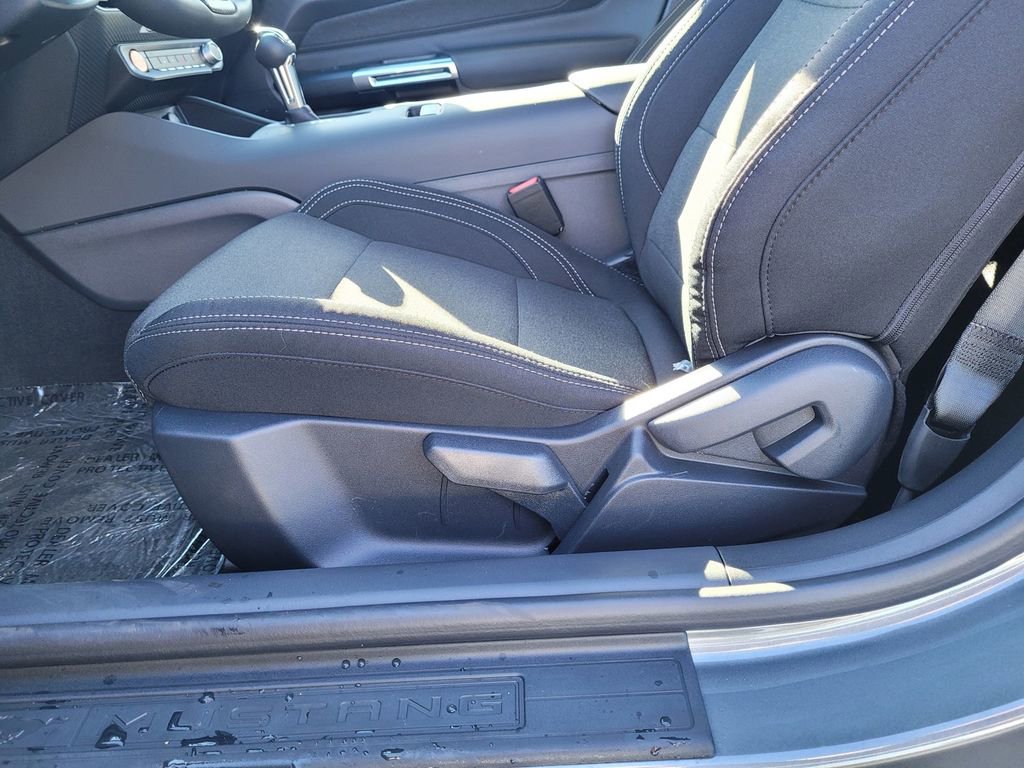 New 2026 Ford Mustang Coupe image 40