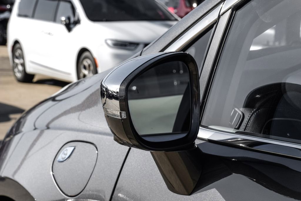 Used 2019 Chrysler Pacifica Limited w/ Advanced Safetytec Group image 47