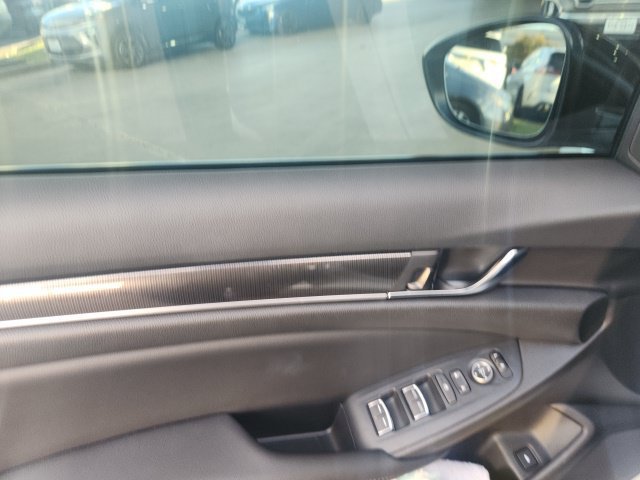 Used 2022 Honda Accord Sport image 10