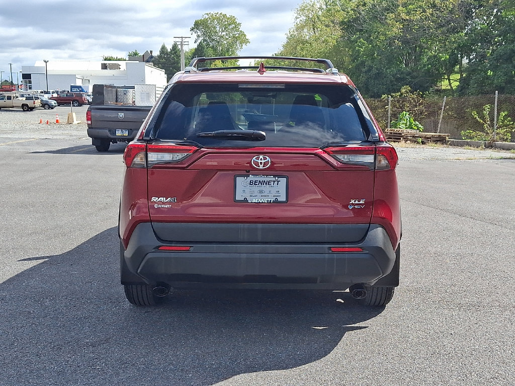Used 2025 Toyota RAV4 XLE Premium w/ Weather Package AWD/4WD image 5
