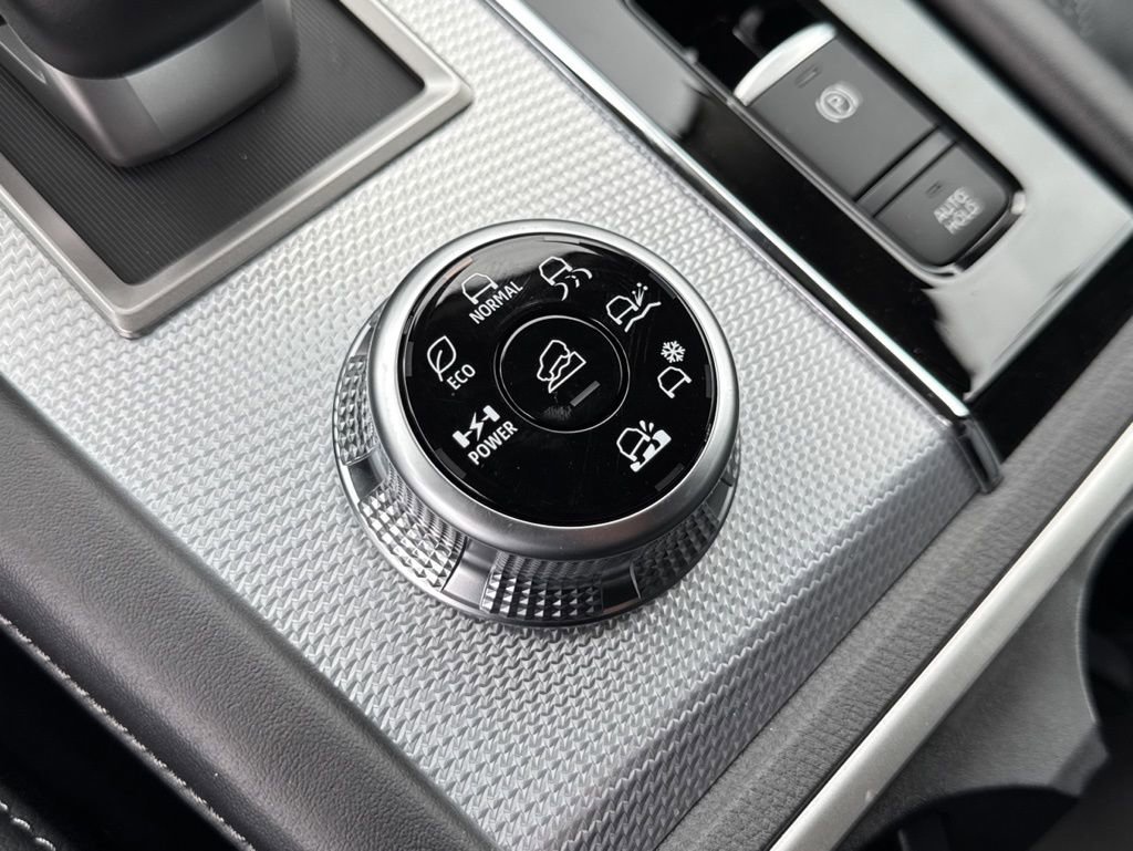 New 2025 Mitsubishi Outlander SEL AWD/4WD image 11