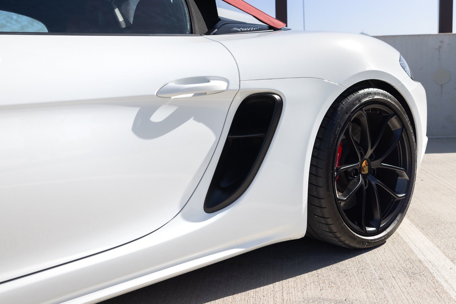 Used 2020 Porsche 718 Boxster Spyder RWD image 17