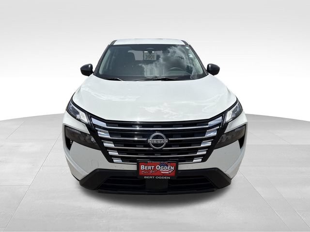 Certified 2024 Nissan Rogue S FWD image 2