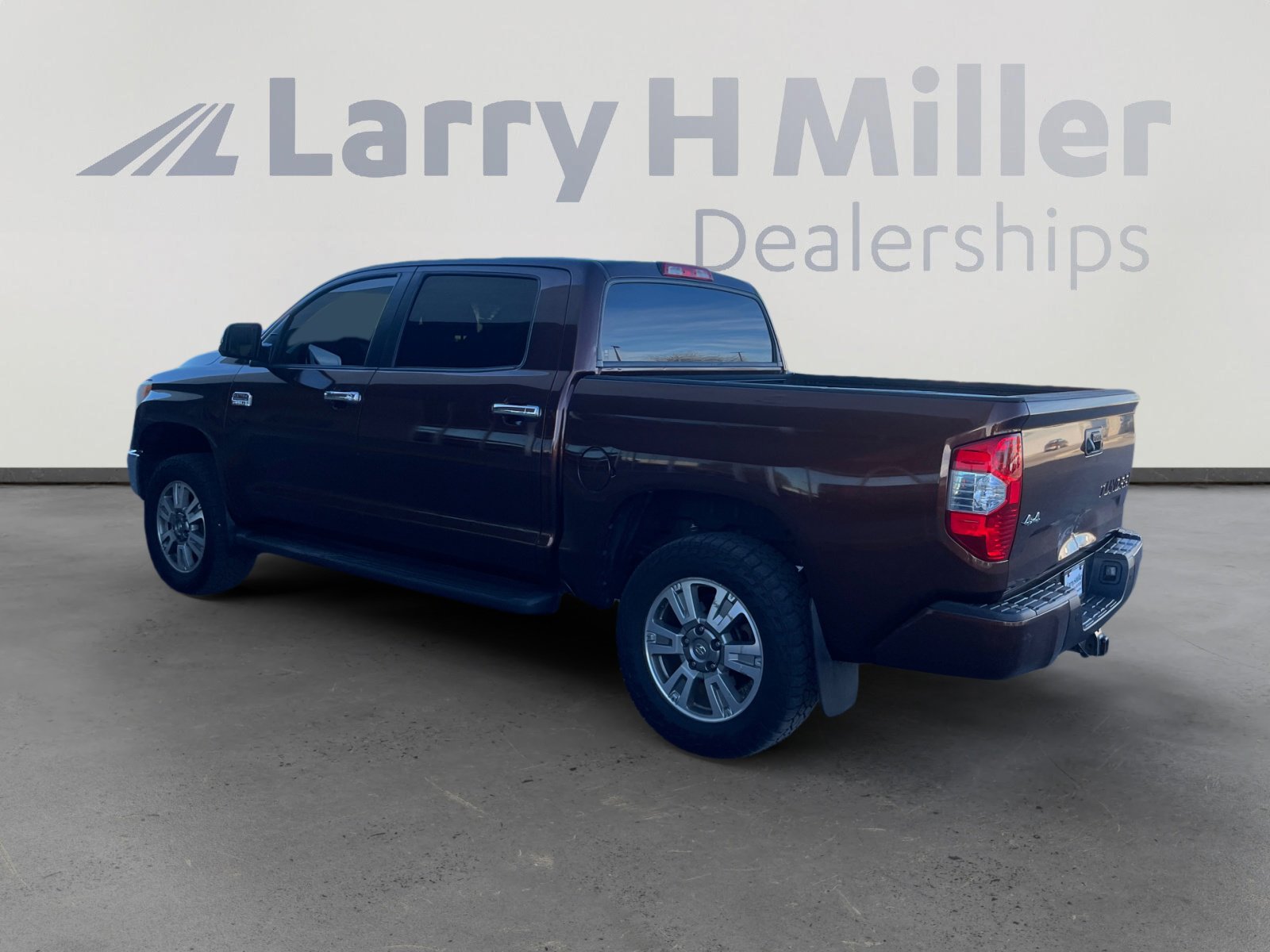 Used 2016 Toyota Tundra 1794 Edition image 3